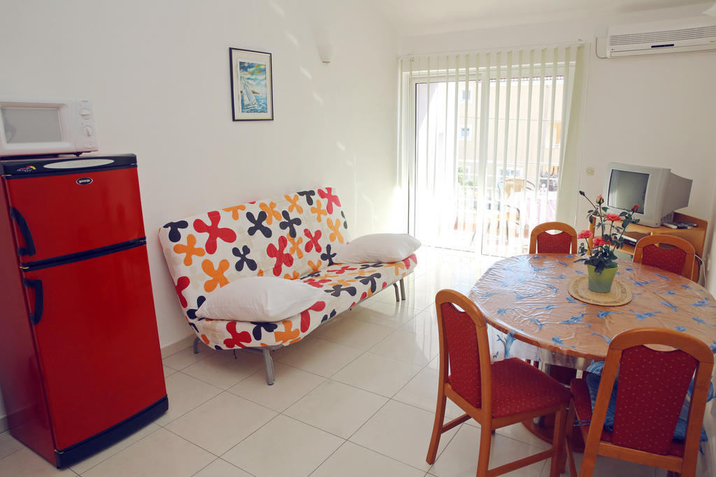 Apartmani Ukalovic ザダル エクステリア 写真