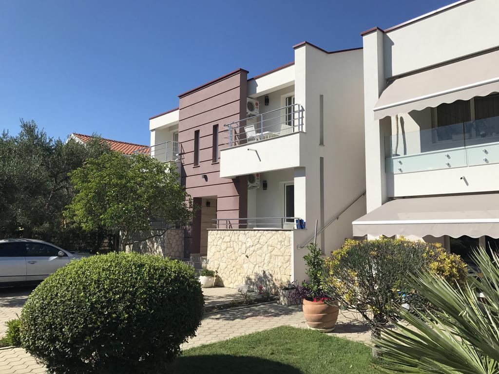 Apartmani Ukalovic ザダル エクステリア 写真